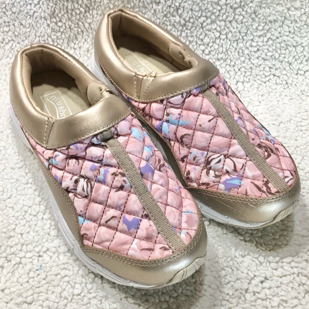 Mushrooms Slip-on Women’s Shoes